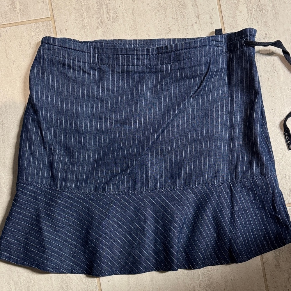 DKNY Navy Pinstripe Ruffle-Hem Wrap Skirt